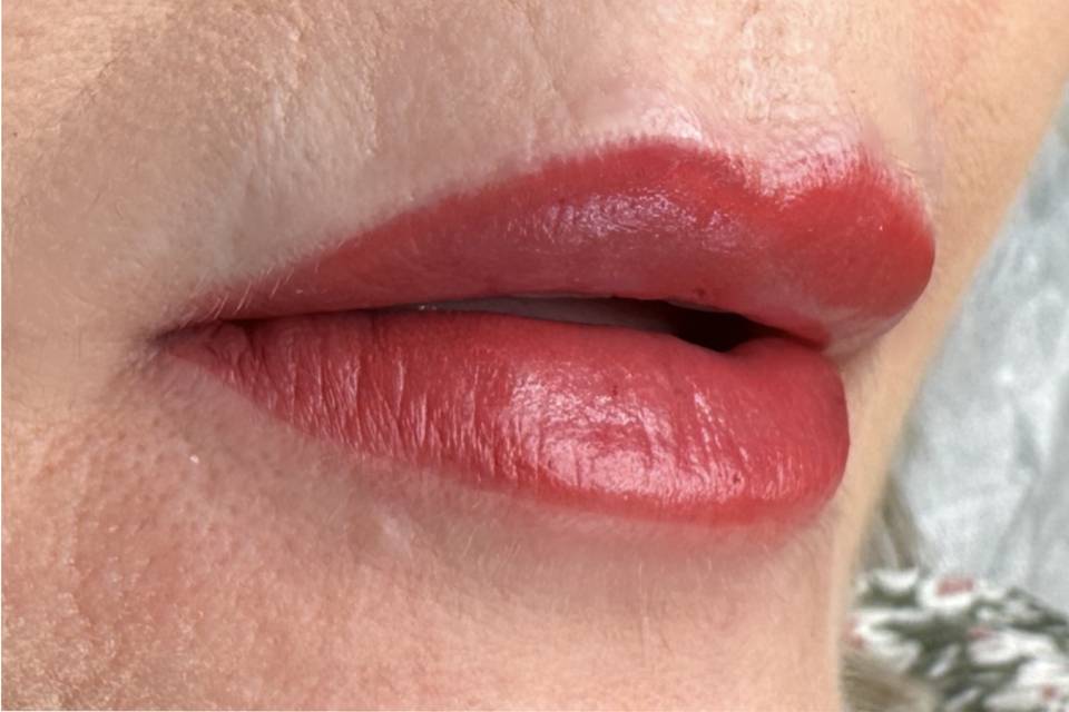 Maquillage permanent lèvres