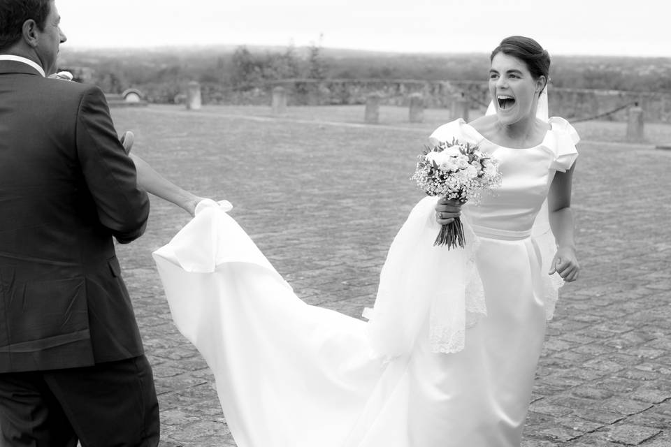 Laughing with the wind