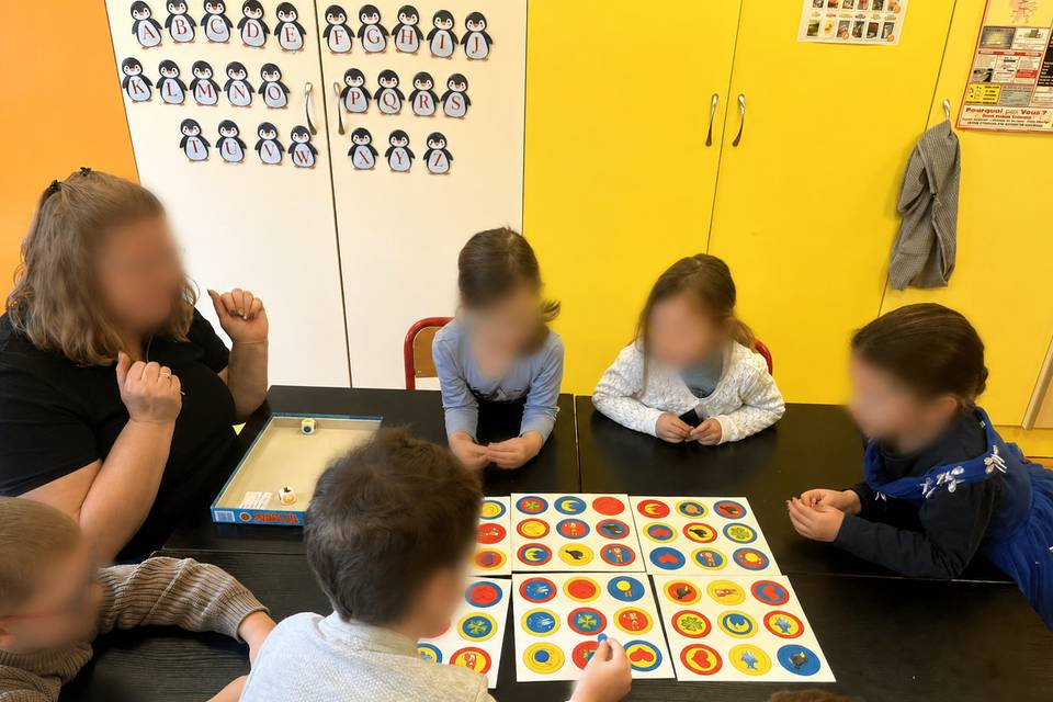 Jeux avec des petits
