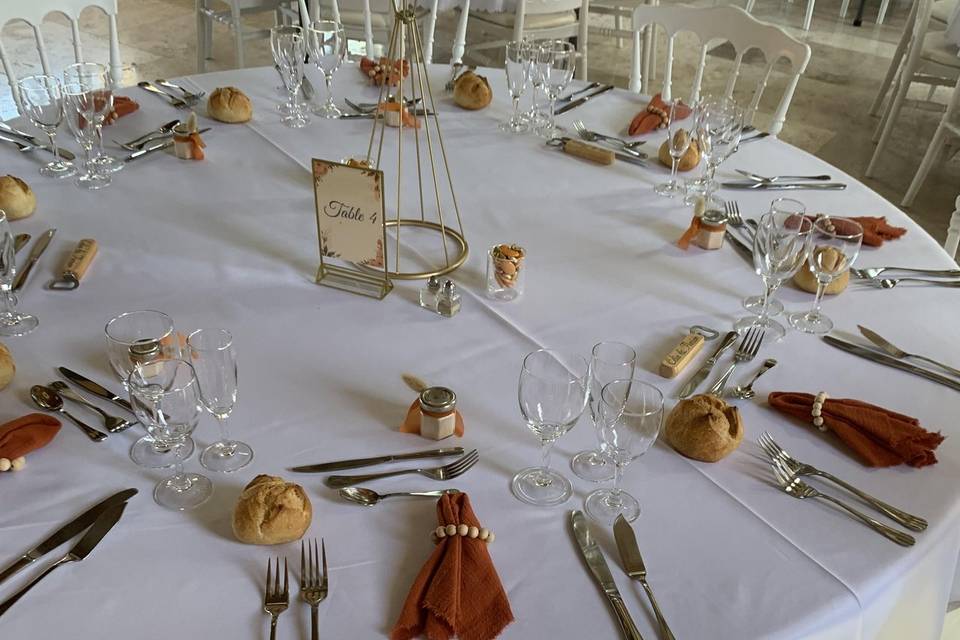 Dressage table