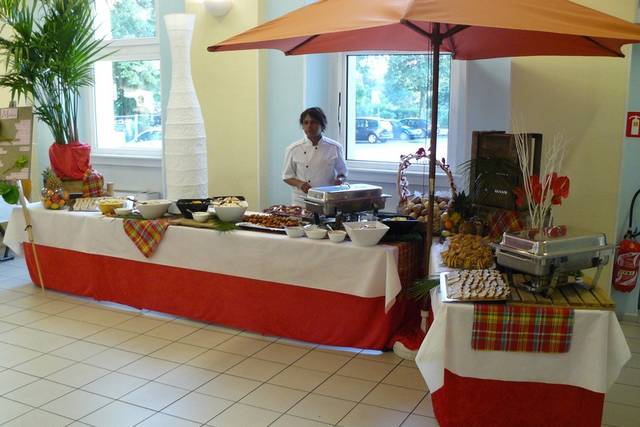 Buffet Créole avec serveur