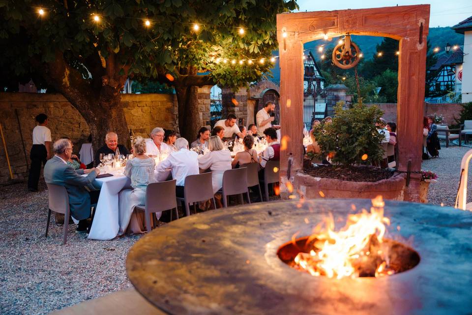 Cour extérieure - banquet