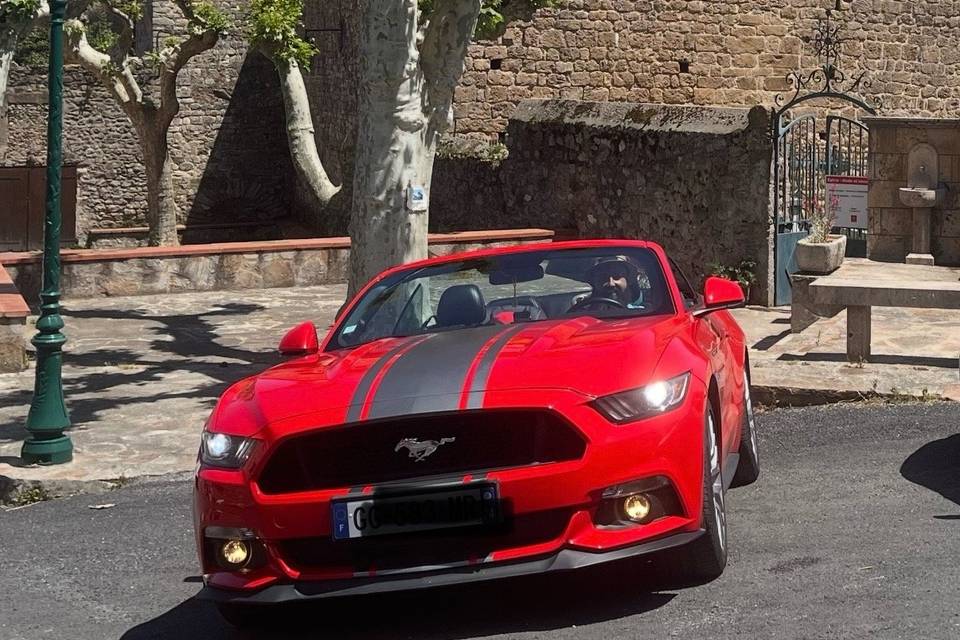 Devant l’église