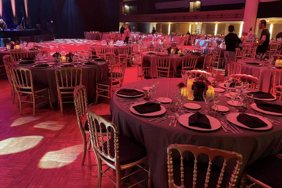 Deco tables