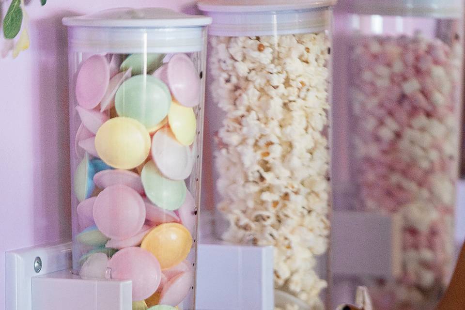 Candy Wall Candy bar
