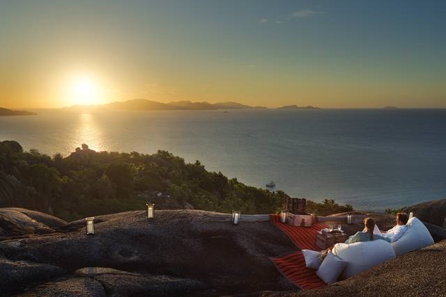 Dîner au coucher du soleil