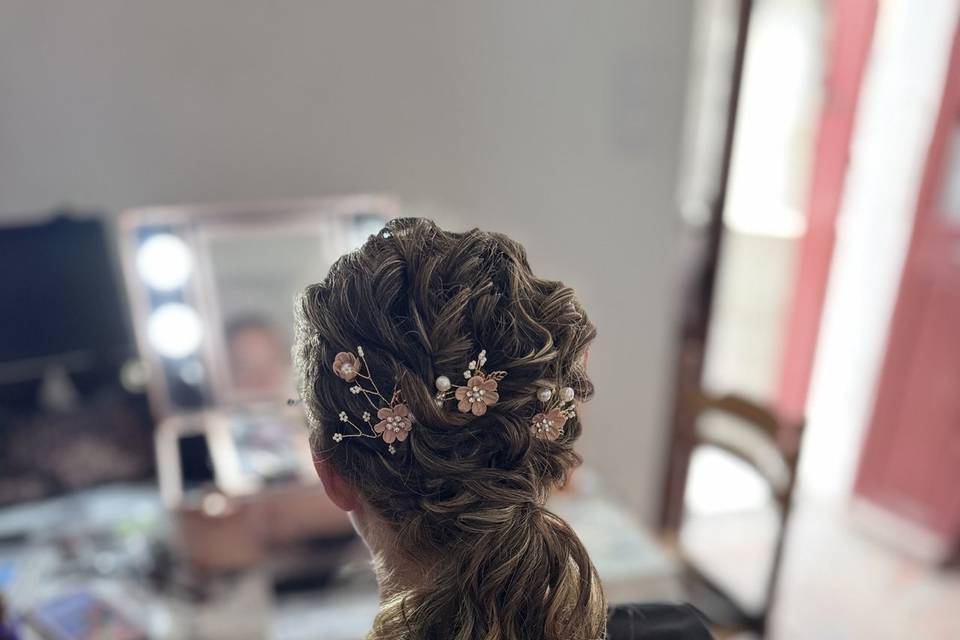 Invitée cheveux longs