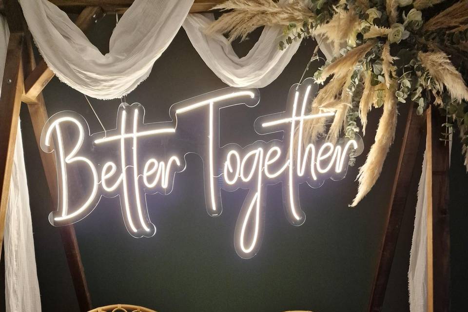 Néon better together