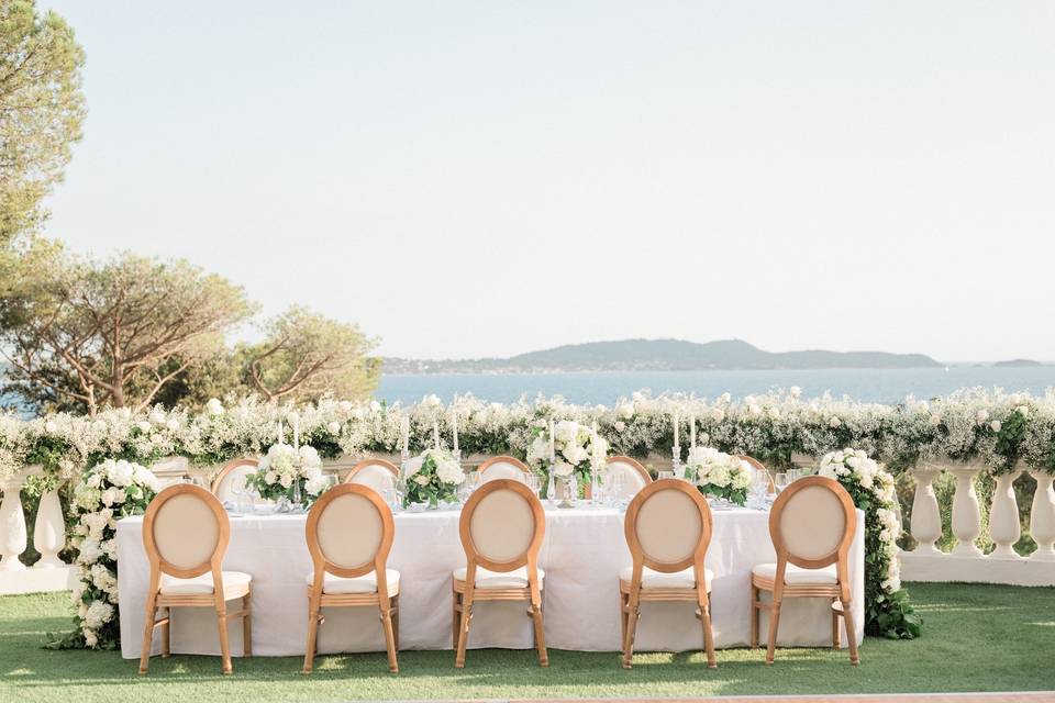 Table d'honneur en terrasse