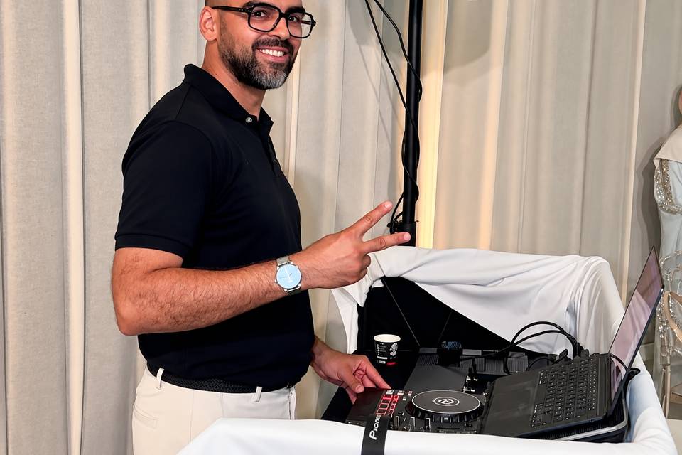 DJ TRK