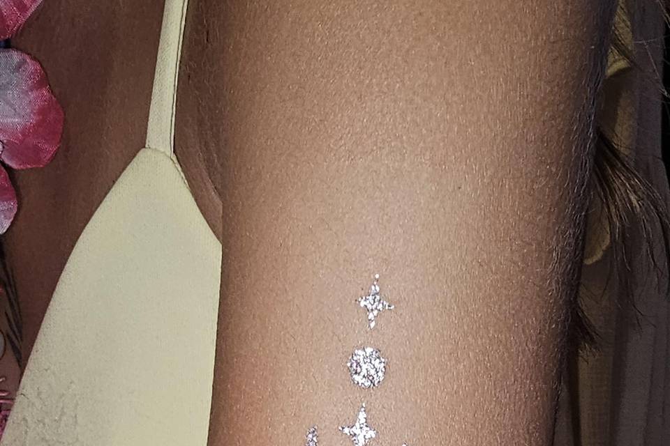 Tatouage paillettes