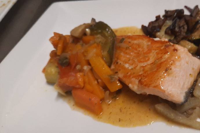 Saumon aux petits legumes