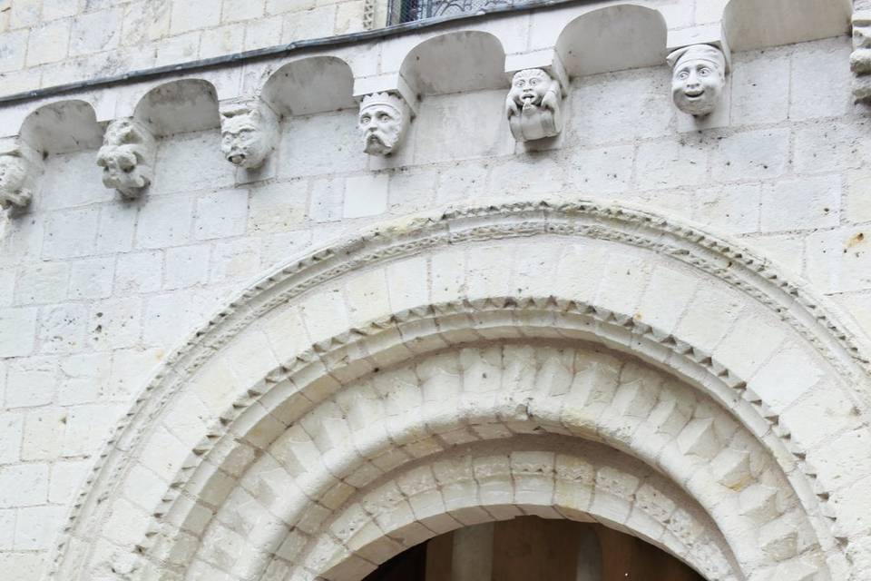 Sortie de cérémonie église