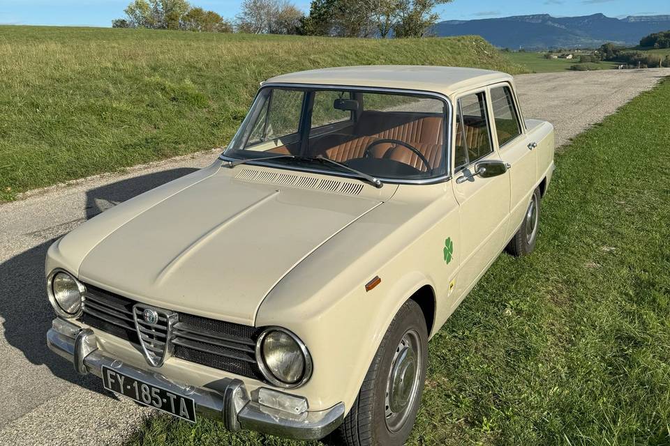 Alfa-Roméo Giulia 1300