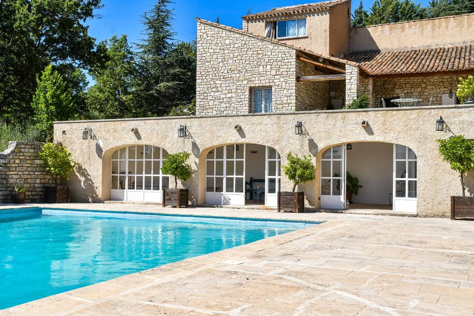 La serre et la piscine