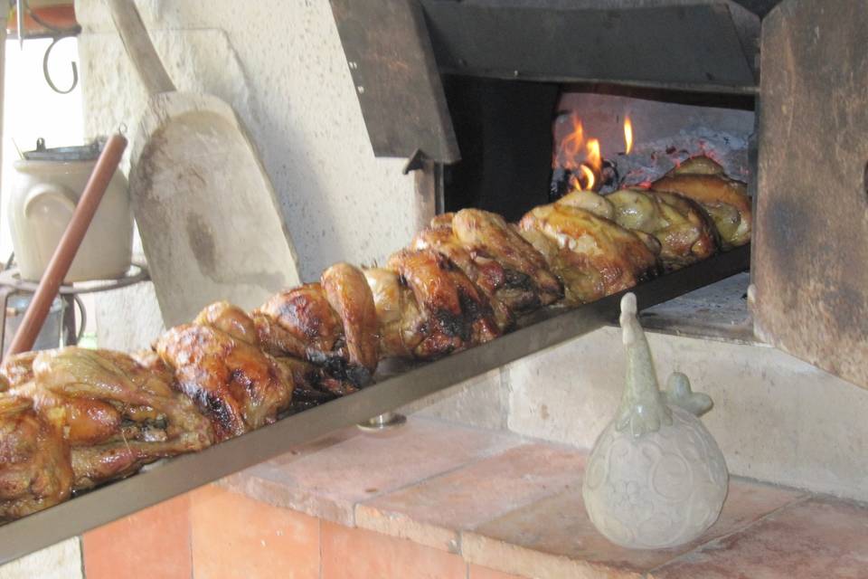 Poulet au four à bois