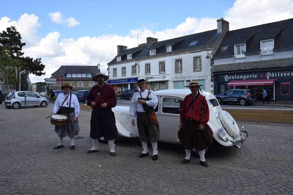 Quatuor Tchok en costume