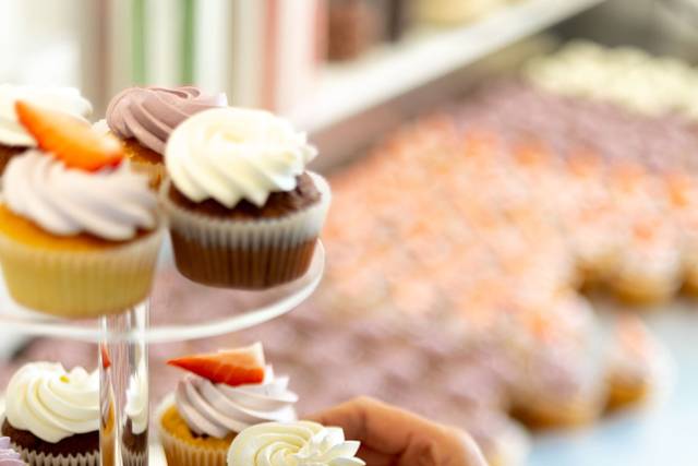 Pièce montée de cupcakes
