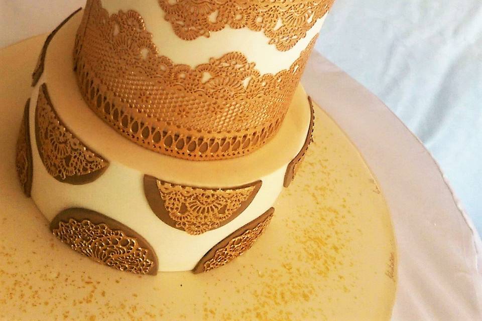 Wedding cake 80 parts