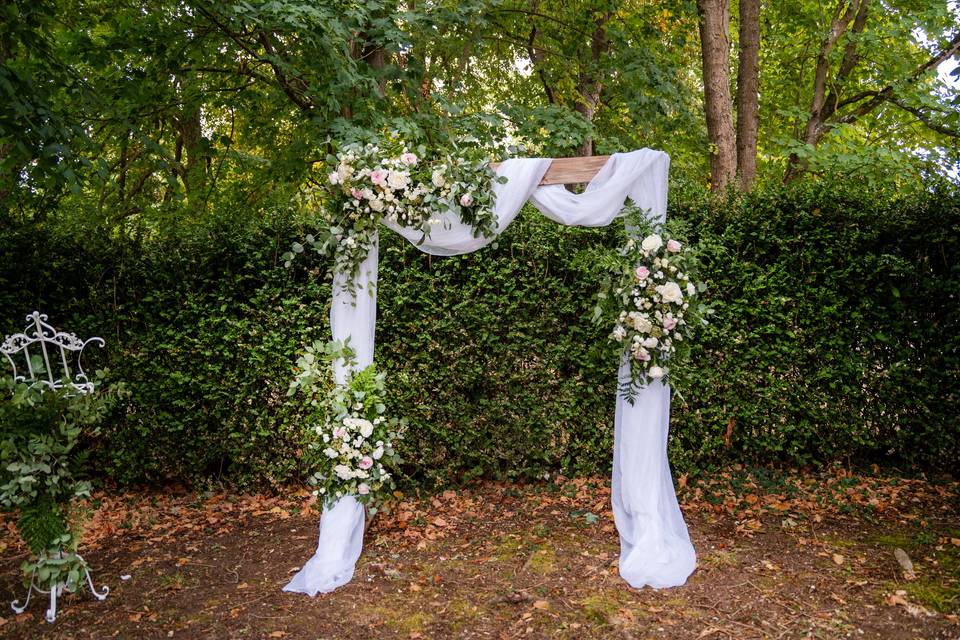 Arche florale jardin extérieur