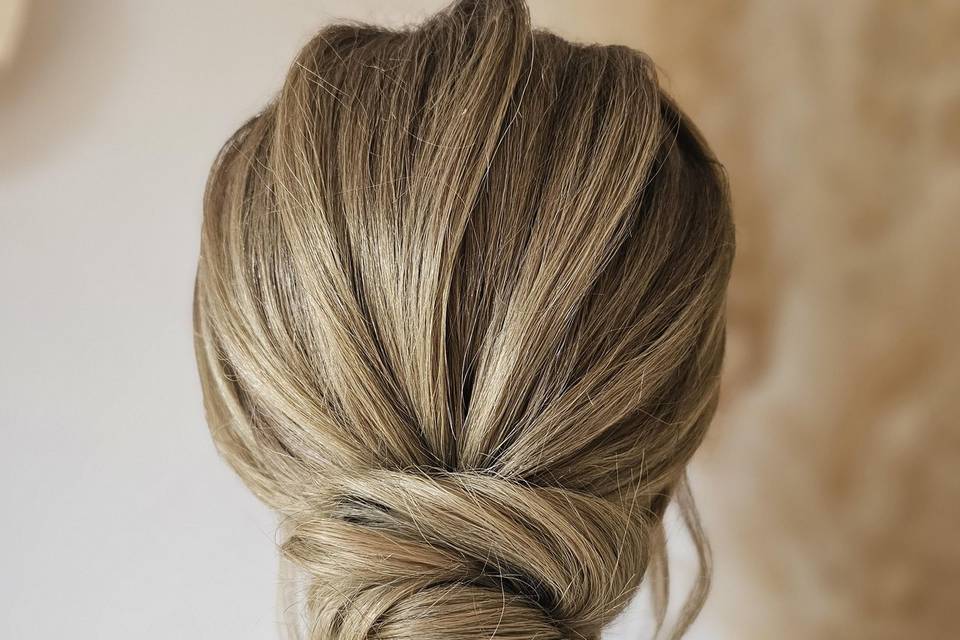 Chignon bas lisse