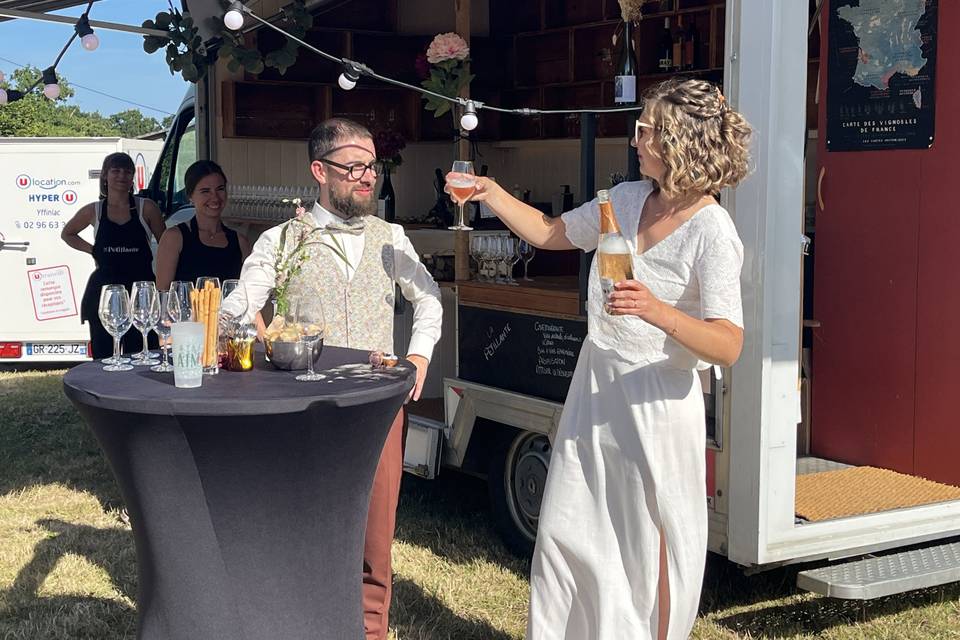 Mariage wine truck