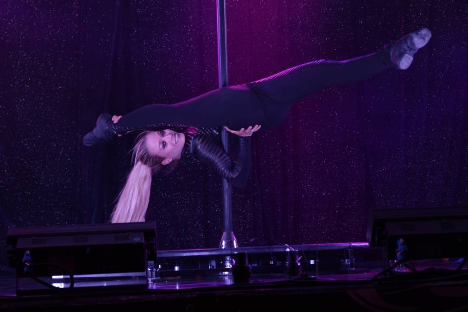 Pole dance