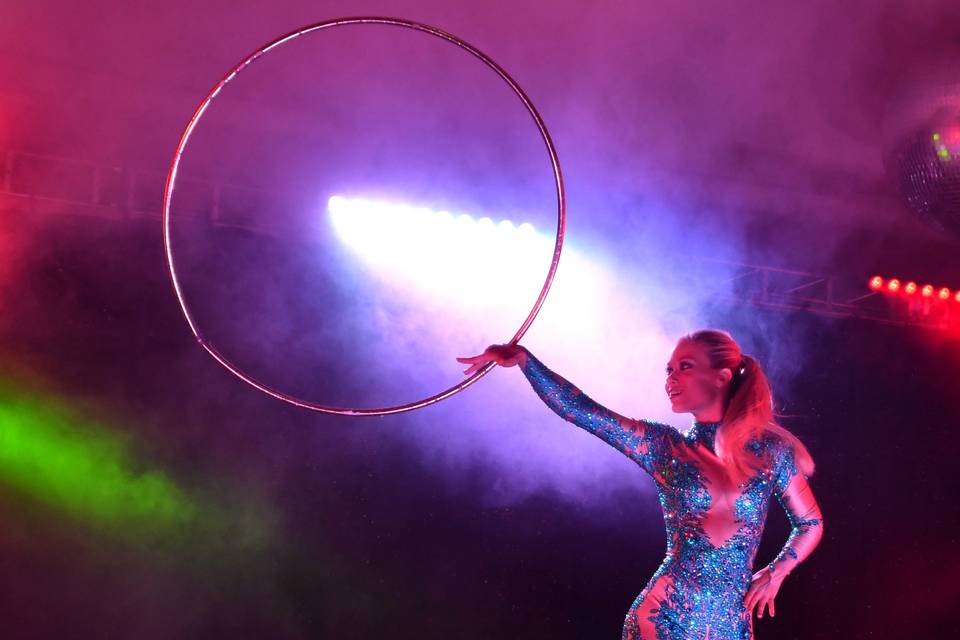 Hoop dance