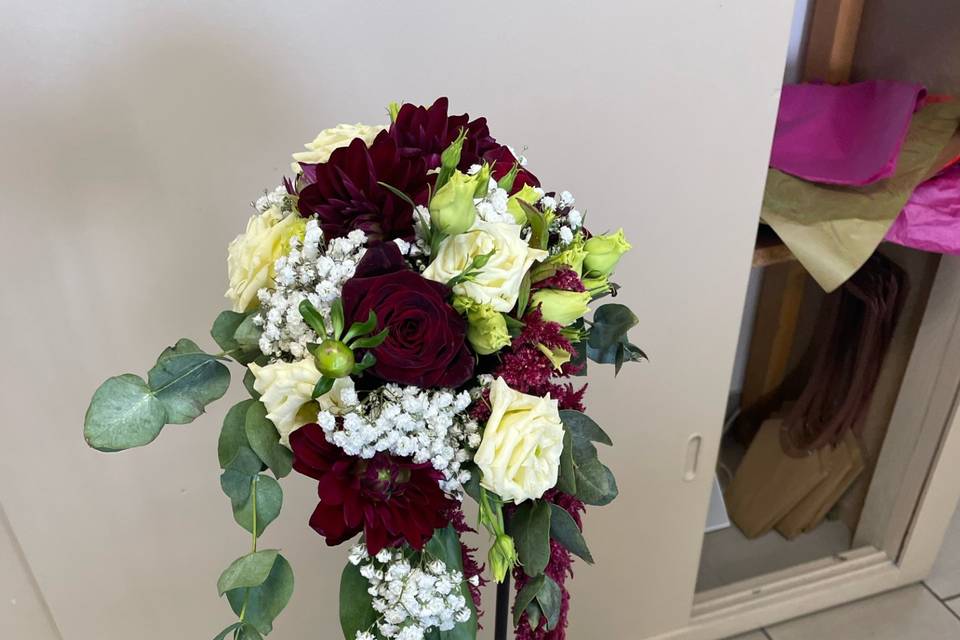 Bouquet de mariée retombant