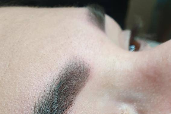 Ombre brows