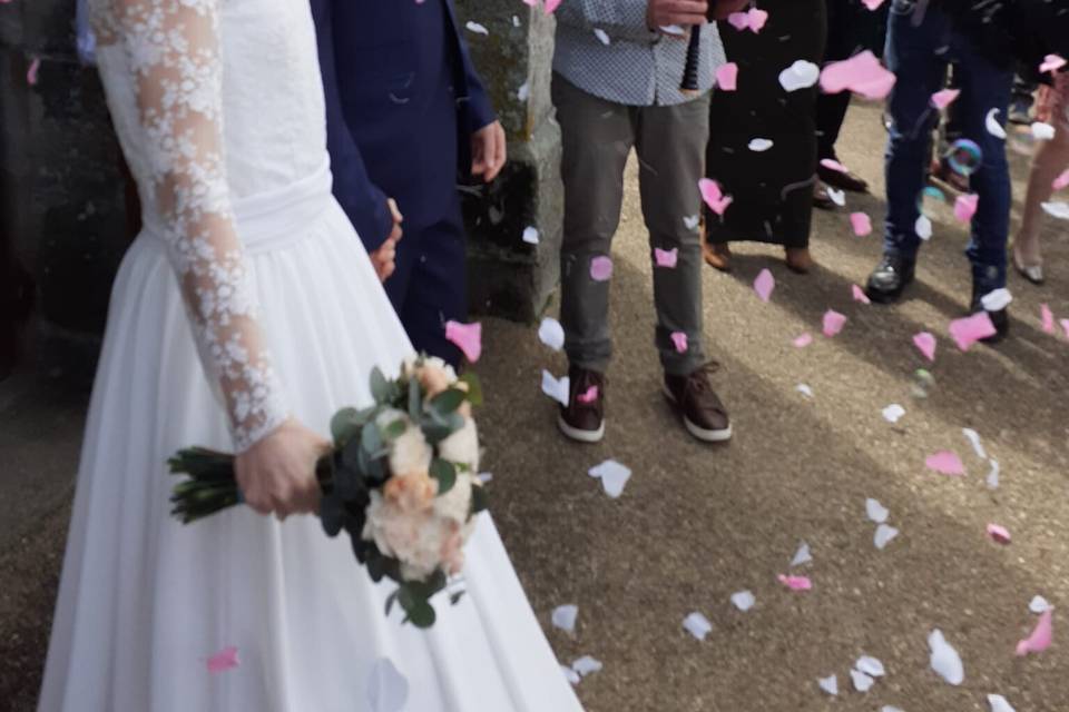 Tulle rebrodé