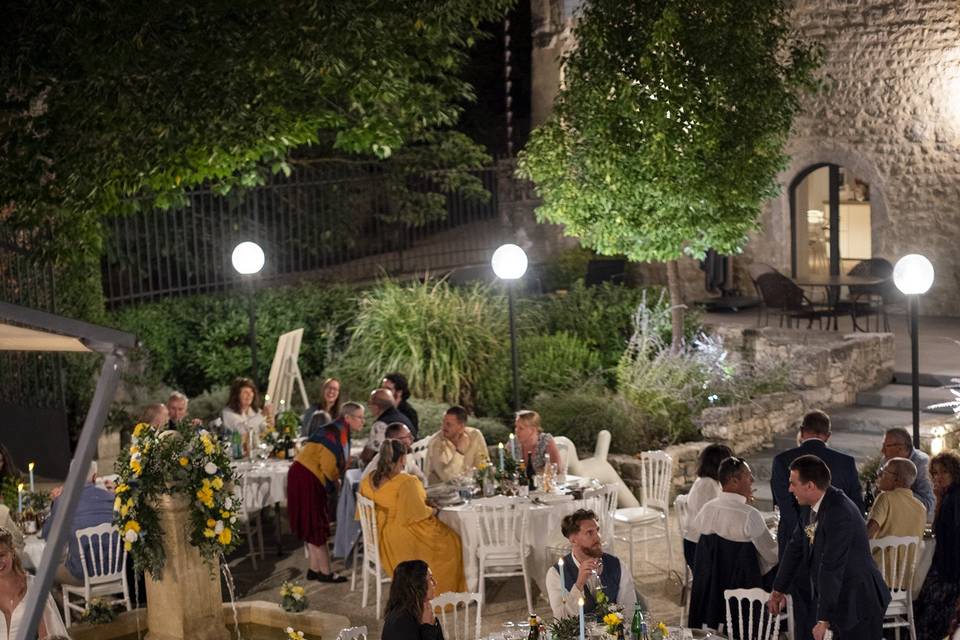 À la nuit tombée