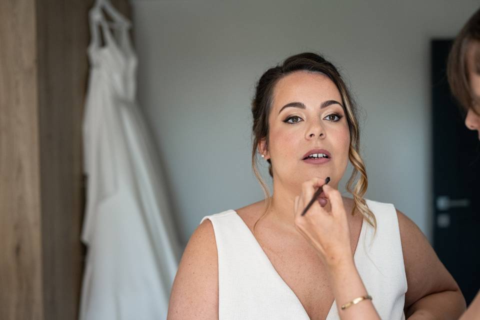 Préparatifs de la mariée