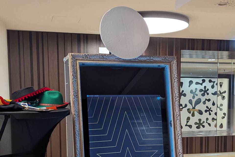 LOCATION DE PHOTOBOOTH MIROIR