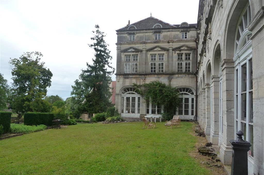 Le Château de Frasne Vérifiez la disponibilité et les prix