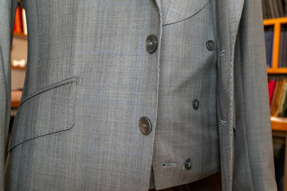 Detail_Costume Foncé