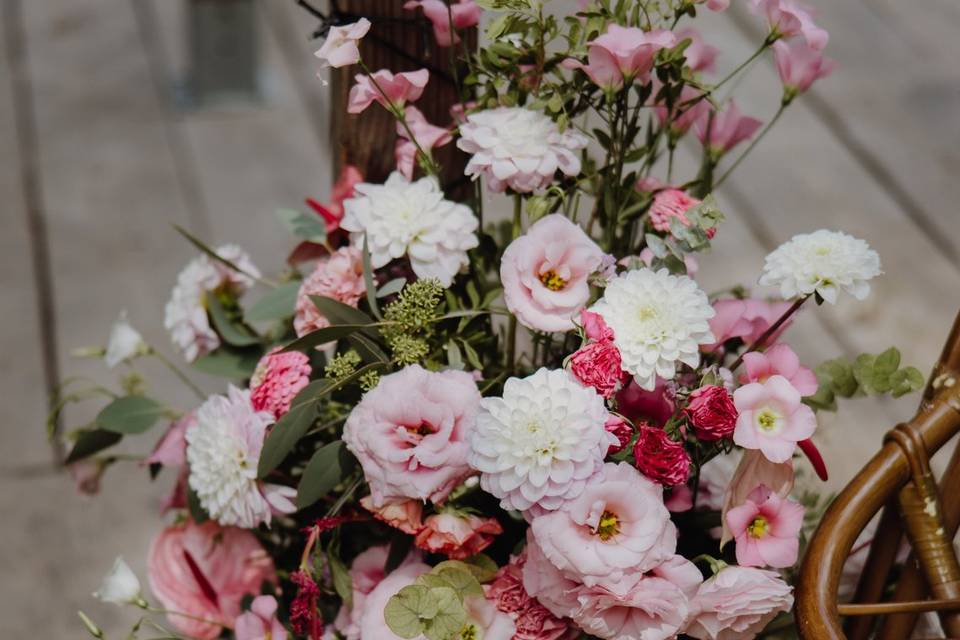 Composition florale mariés