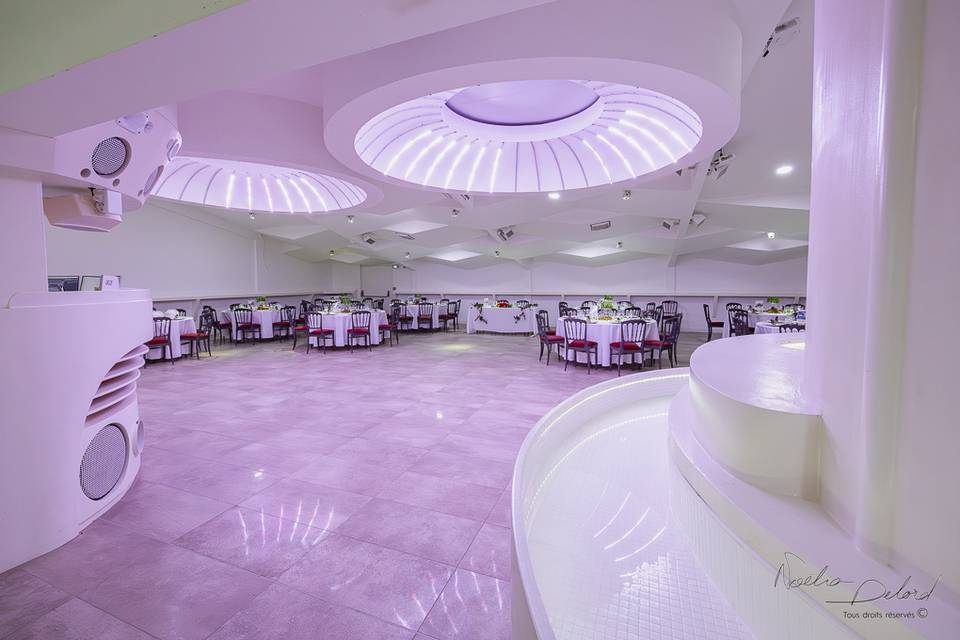 Salle futuriste