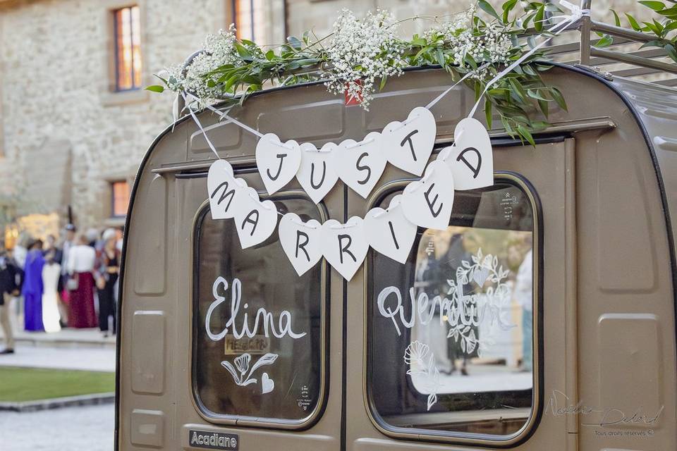 Just Married sur la voiture