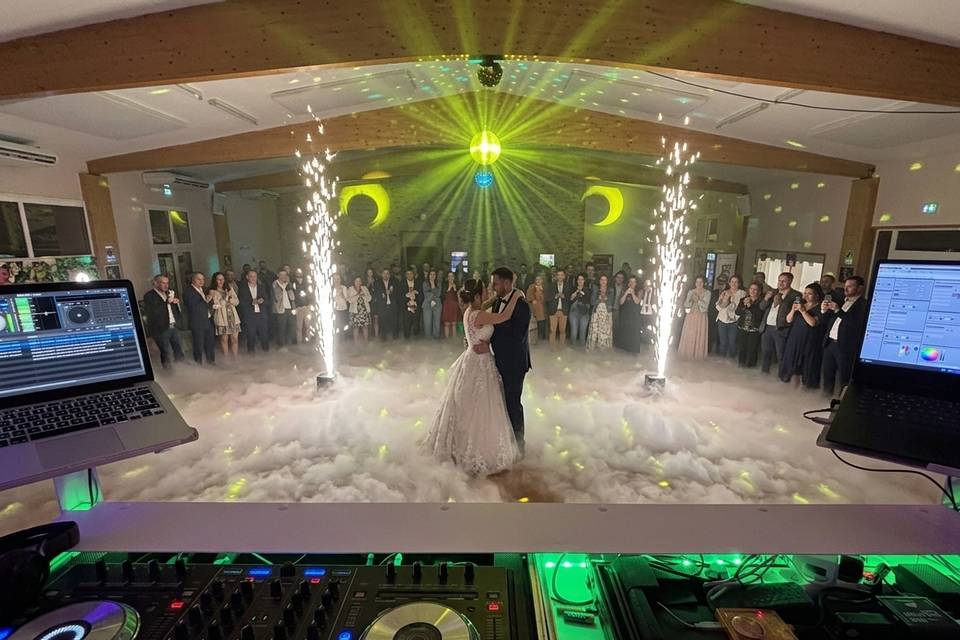 Mariage avec fumée lourde