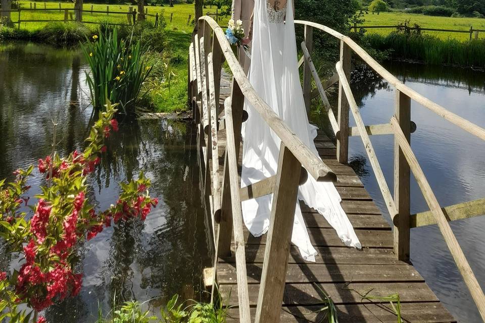 Pont  sur l'eau