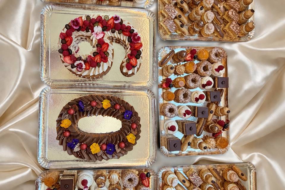 Number cake, mignardises
