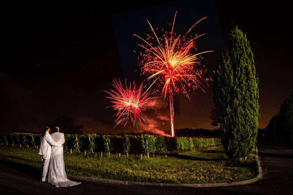 Feu d'artifice dans les vignes