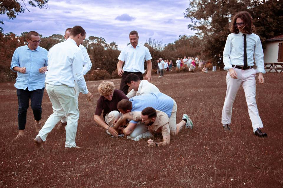 Lancé de bouteille mariage