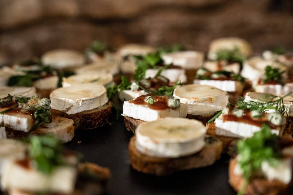 Toasts de fromages cuisinés