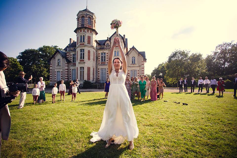 Lancé du bouquet de la mariée