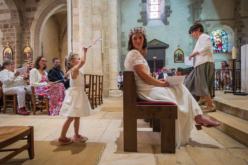 Enfant à l'eglise