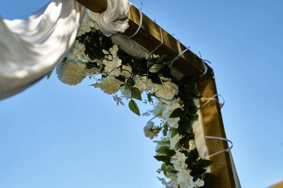 Un voile dans le vent.