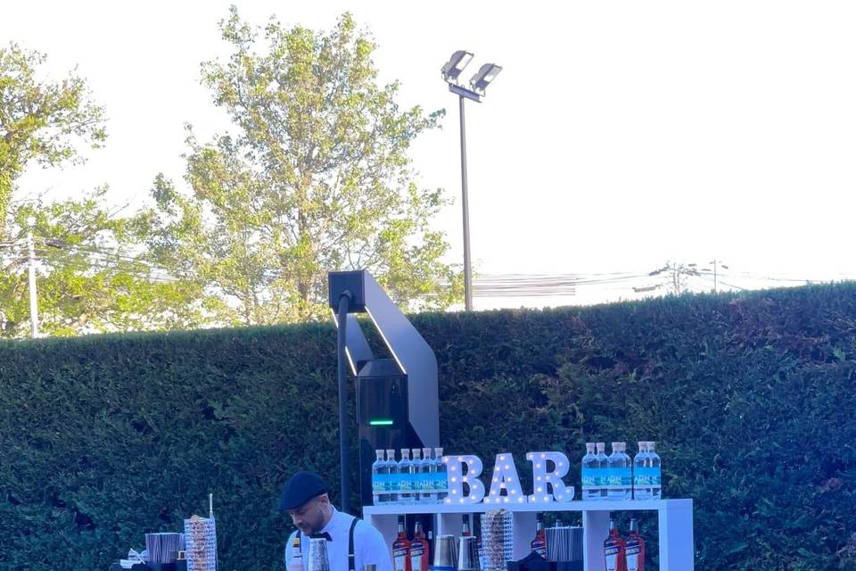 BAR OMEGA