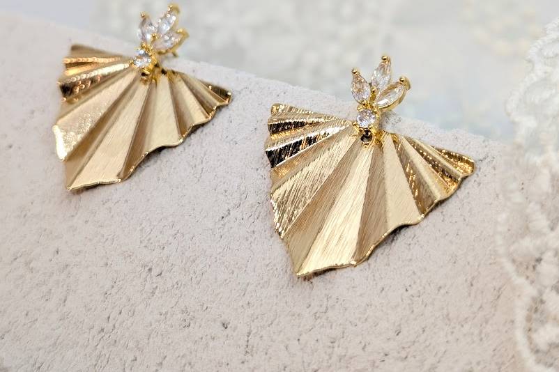 Boucles d'oreilles modernes